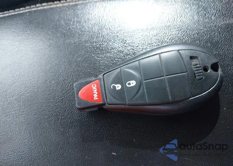 2015 Jeep Cherokee Latitude z USA, uszkodzony, nr VIN 1C4PJMCB1FW715276